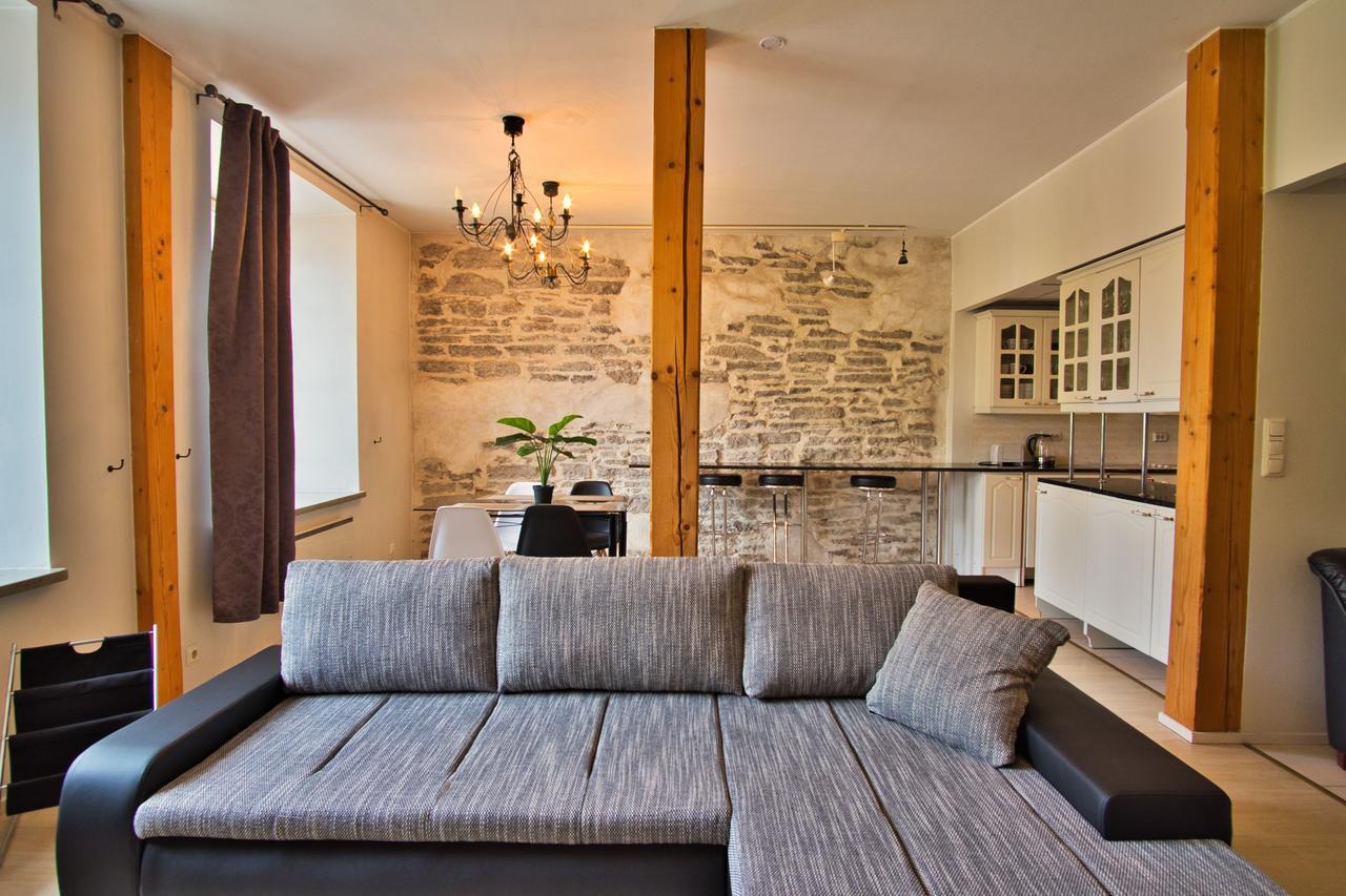 Dream Stay - Old Town Church View Apartment With Sauna Tallinn Exteriör bild